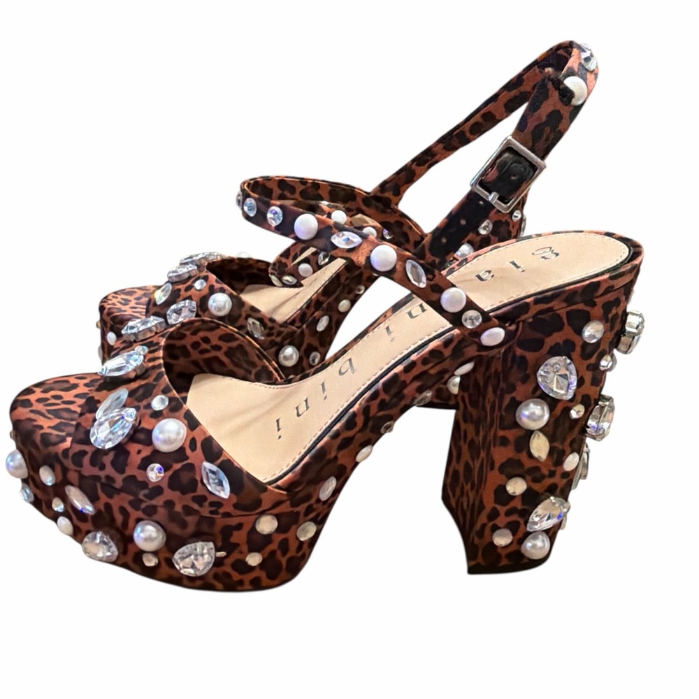 Gianni Bini Leopard Rhinestone Platform Heels Size 9 NWOB Statement